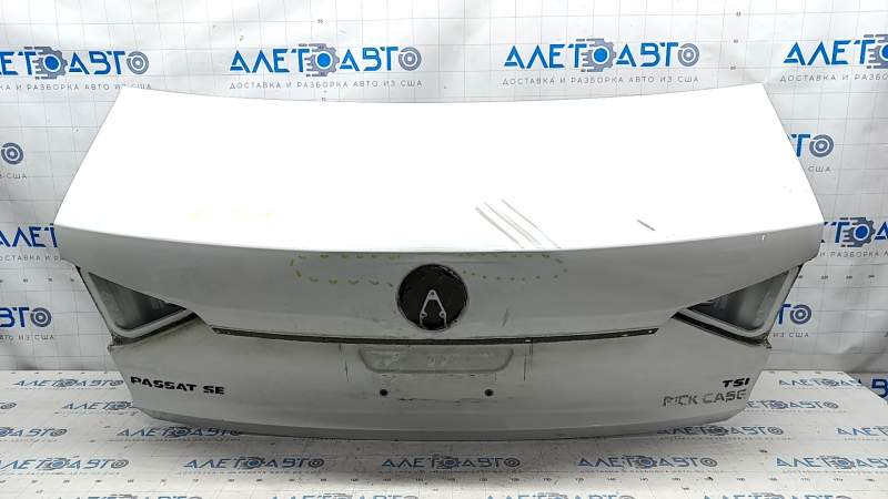 Trunk lid VW Passat b8 16-19 USA white LC9A, dented, bumps
