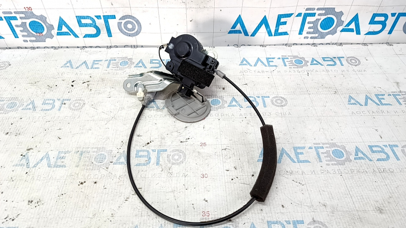 Fuel filler flap motor Toyota Prius 30 12-15 plug-in
