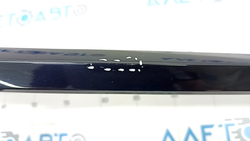 Rear bumper molding center BMW 5 G30 17-20 scratches