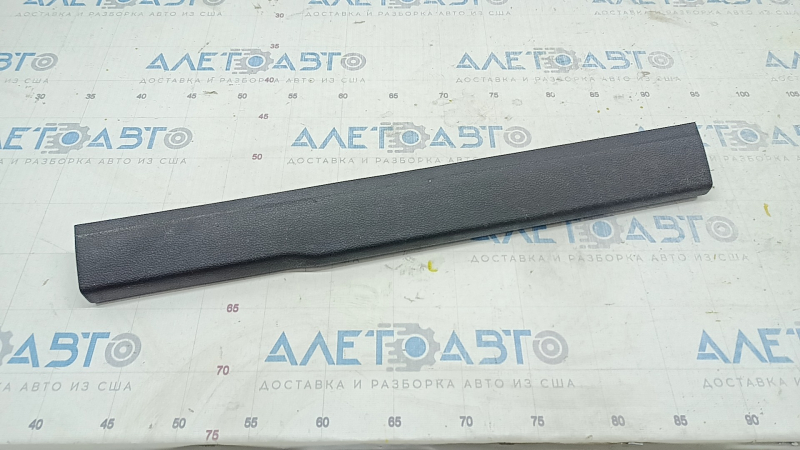 Door sill trim front left Ford C-max MK2 13-18 black, scratches