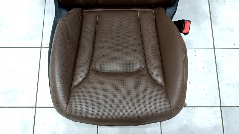 Passenger seat Audi Q7 16- with airbag, brown leather, heating, ventilation, electric, for cleaning