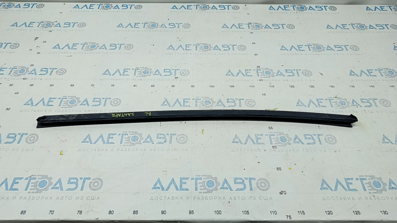 Glass seal inside rear left door Hyundai Santa FE Sport 13-18