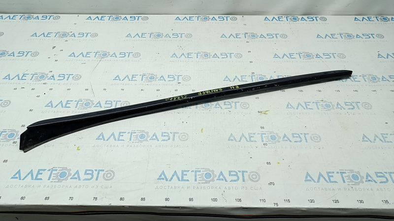 Windshield molding right Hyundai Santa FE Sport 13-18 matte, tear of seal, breakage of fastener