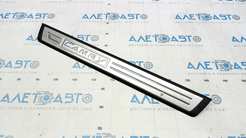 Door sill trim front left outer Toyota Camry v55 15-17 usa black, with chrome trim, worn