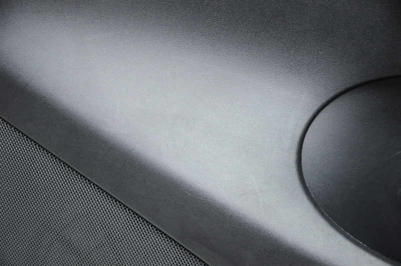 Door trim card front right Tesla Model Y 20 - black leather, with backlight, glossy trim, with suede insert with window lift control with door opening button scratches