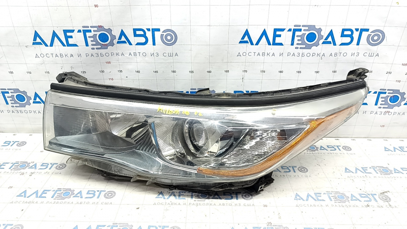 Headlight front left Toyota Highlander 14-16 bare, dark, halogen, sand, broken fasteners, damaged housing