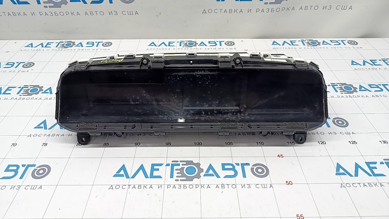 Instrument cluster Toyota Prius V 12-17 usa miles, 138k, scratches, glass for polishing