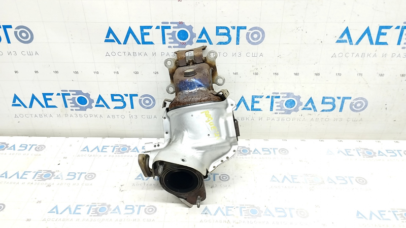 Exhaust manifold with catalytic converter Nissan Rogue 21 2.5