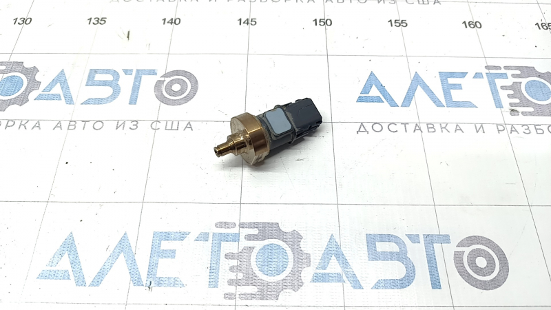 Fuel pressure sensor Toyota Rav4 19-22 on the high-pressure rail