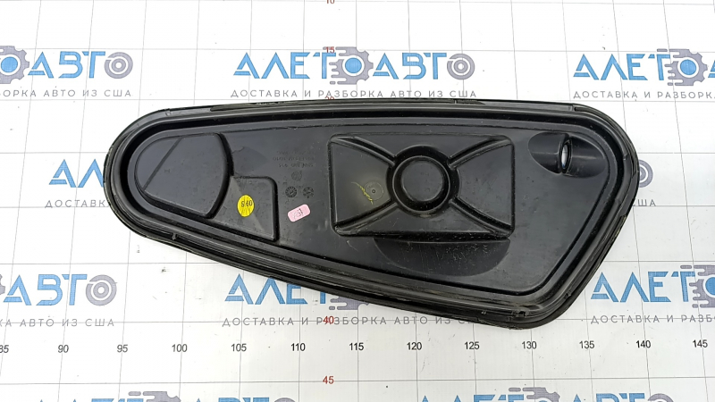 The inner panel of the rear left door of the VW Tiguan 18 is broken