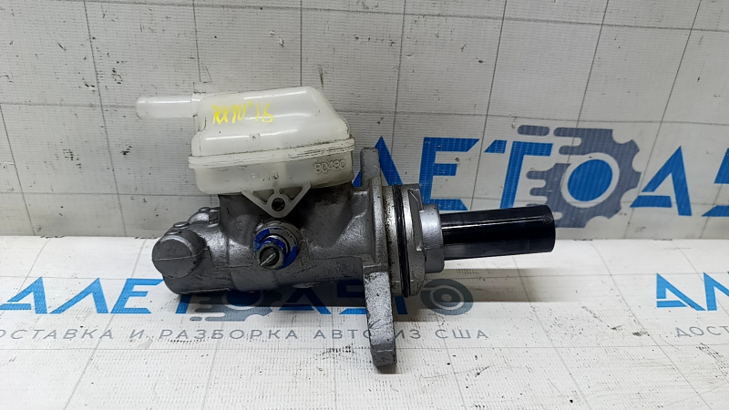 Lexus RX350 16-22 Master Brake Cylinder with Reservoir