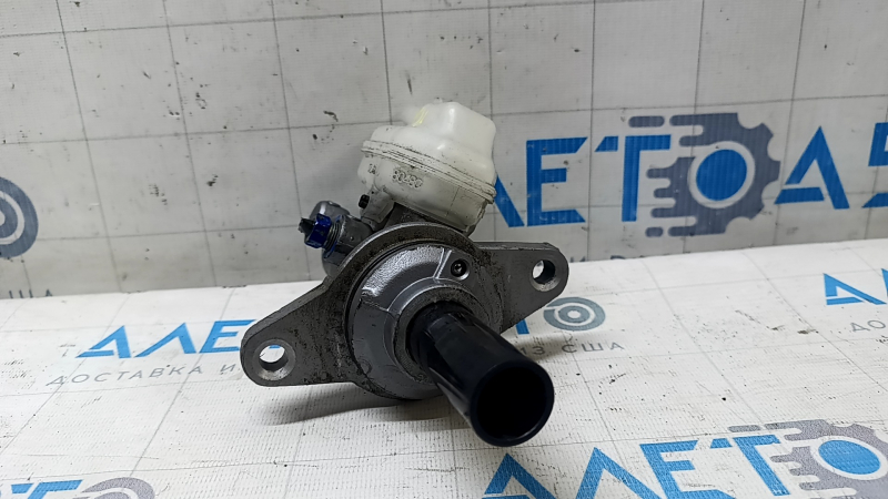 Lexus RX350 16-22 Master Brake Cylinder with Reservoir
