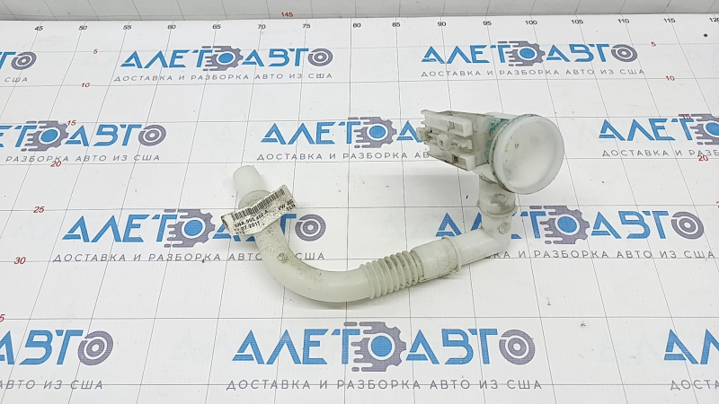 VW Tiguan 18-18 washer reservoir neck without cap and filter