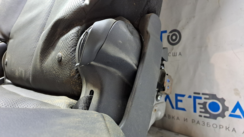Rear row of seats 2nd row Nissan Murano z52 15-17 black leather, lining defect, dented, dry cleaning required