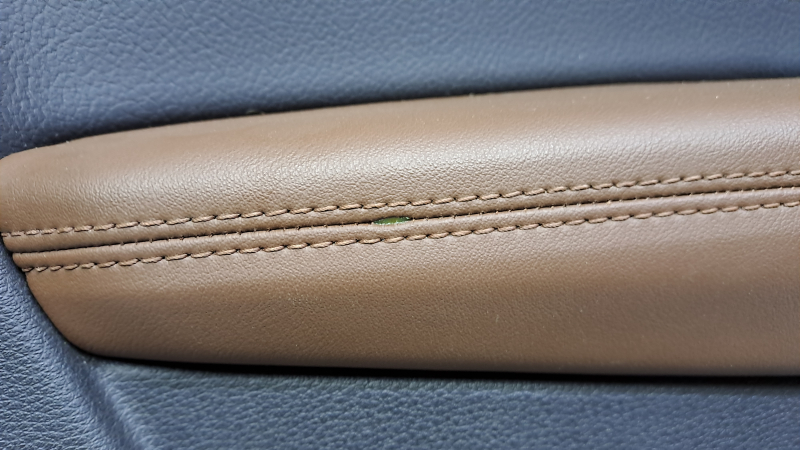Door trim card front left Audi Q5 80A 18-20 black with wood insert, brown armrest, scratches, internal crack of the lining, armrest seam came apart