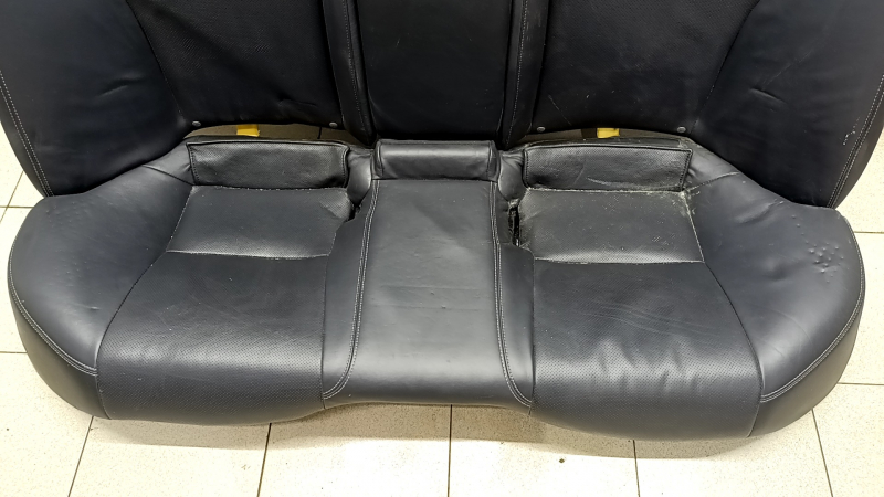 Rear row of seats 2 row Lexus IS250 IS350 06-13 leather, black, cracks on the center of the headrest, needs cleaning, bumps
