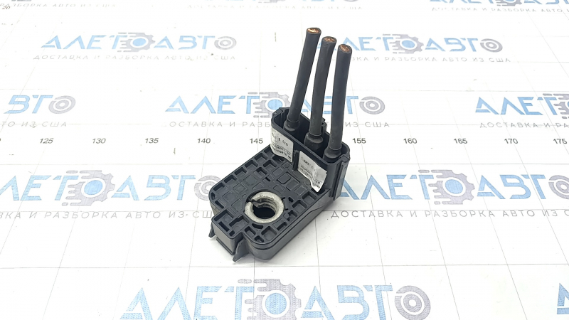 Positive terminal of battery Hyundai Santa FE Sport 13-16 without wiring