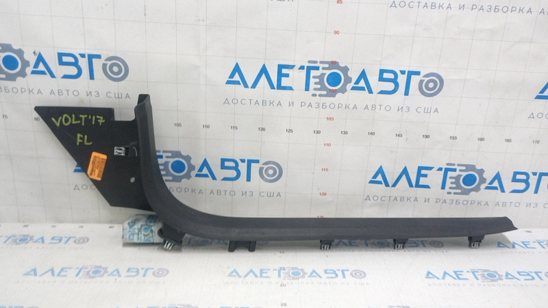 Door sill trim front left Chevrolet Volt 16 - black, scratches, broken fastening