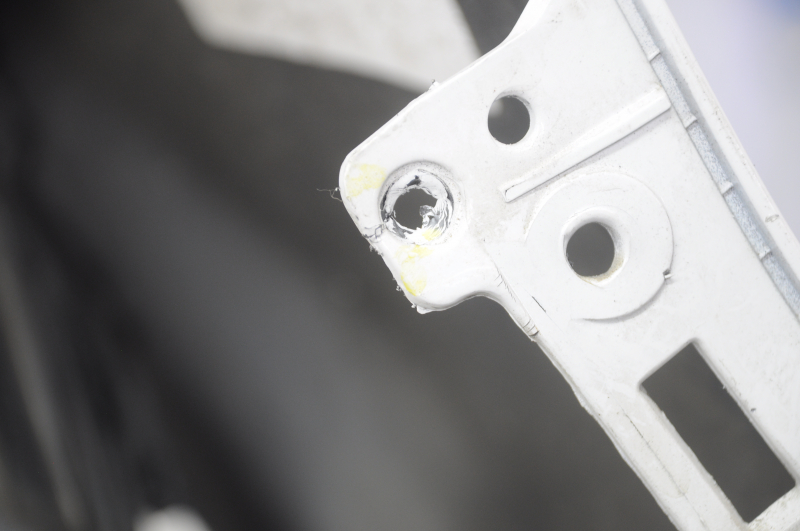 Front Bumper Naked Ford Escape MK3 17-19 Rest White YZ Break Crepe