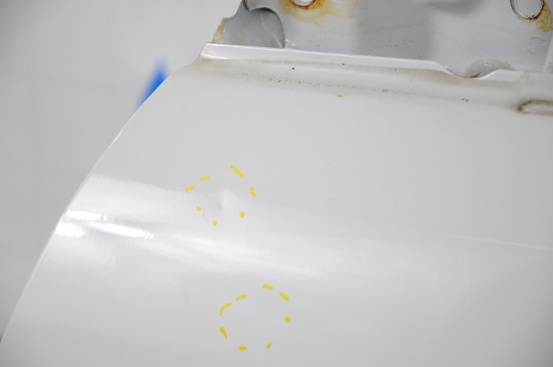 Door bare front left Ford Escape MK3 13- white YZ, small bumps, corrosion