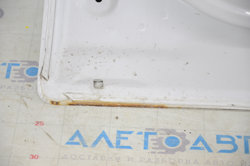 Door bare front left Ford Escape MK3 13- white YZ, small bumps, corrosion