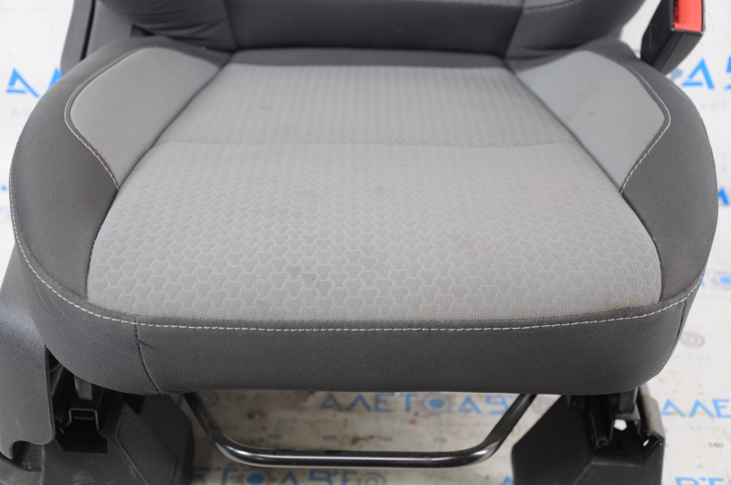 Passenger seat Ford Escape MK3 13-19 without airbag, mechanical, cloth black-gray, for dry cleaning, small burn