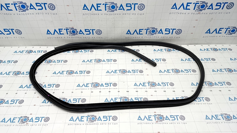 Rear left door seal for Mitsubishi Outlander 16-22 rest.