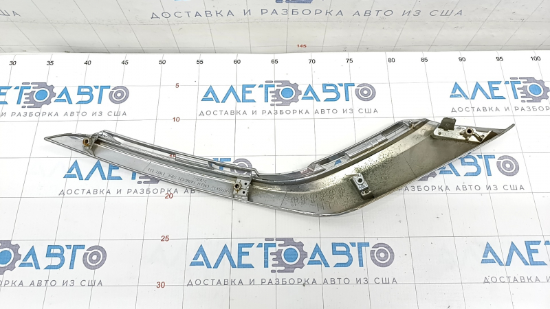 Front bumper molding chrome lower left Mitsubishi Outlander 16-21 rest, broken fastening, bumps