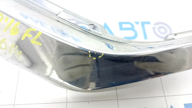 Front bumper molding chrome lower left Mitsubishi Outlander 16-21 rest, broken fastening, bumps