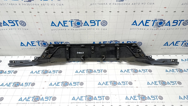 Trunk door molding with Mitsubishi Outlander emblem 16-21 rest, broken fasteners
