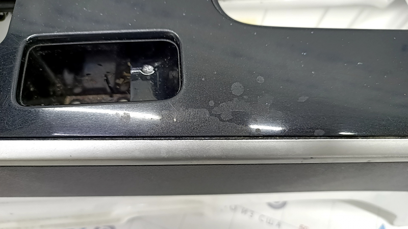 Central console armrest and cup holders Mitsubishi Outlander 16-21 rest, 4WD, black, scratches, for cleaning