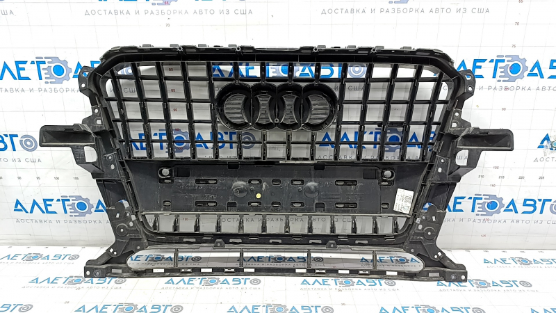 Radiator grill Audi Q5 8R 13-17 rest, gloss, chrome, chrome inserts, under parking sensors sand, crack, scratches