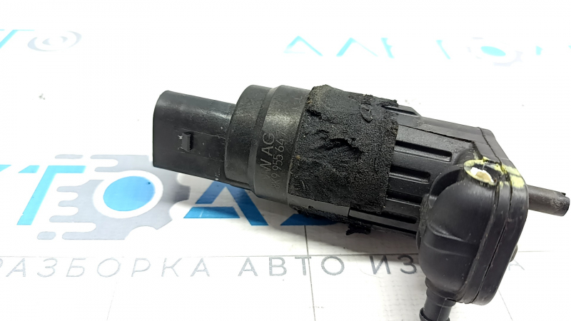 Audi Q5 8R 09-17 windshield washer motor broken tube
