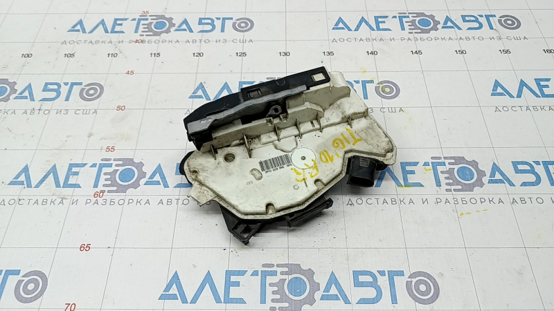 Rear right door lock for a VW Tiguan 09-18