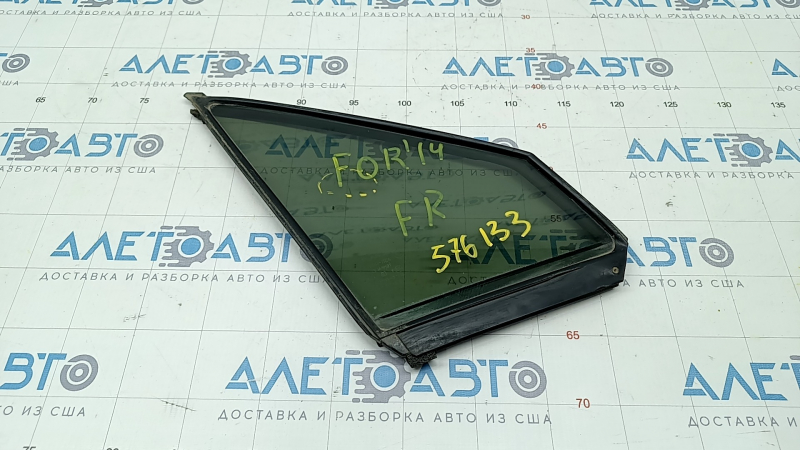 Door glass triangle with seal front right Subaru Forester 14-18 SJ green tint, scratches