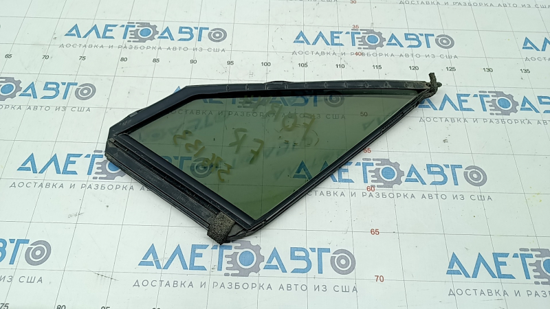 Door glass triangle with seal front right Subaru Forester 14-18 SJ green tint, scratches