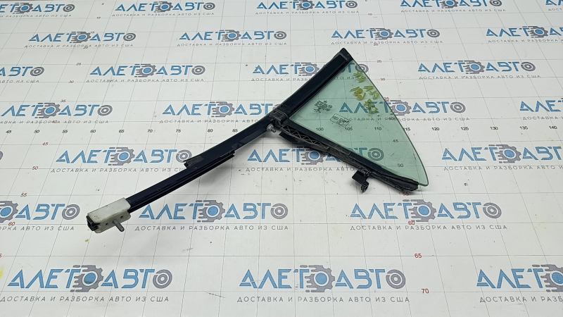 Door glass triangle rear right Mercedes CLA 14-19 deformed guide