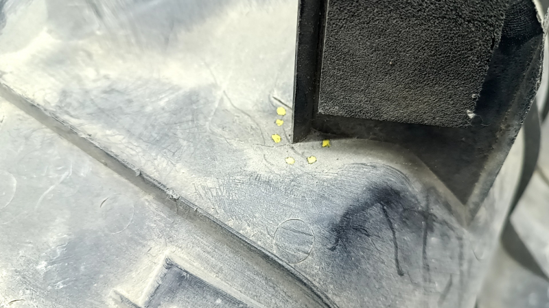 Rear left fender liner Lexus RX300 RX330 RX350 RX400h 04-09 break fastening