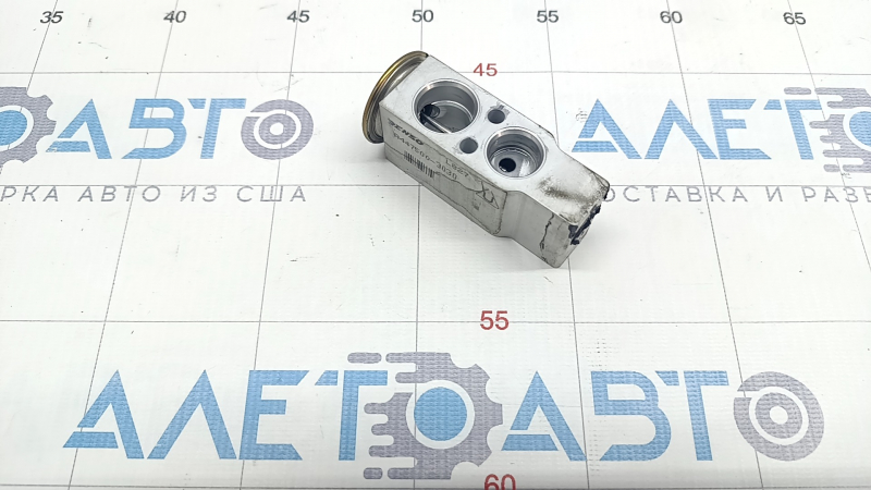 Toyota Sequoia 08-16 Air Conditioner Heater Valve