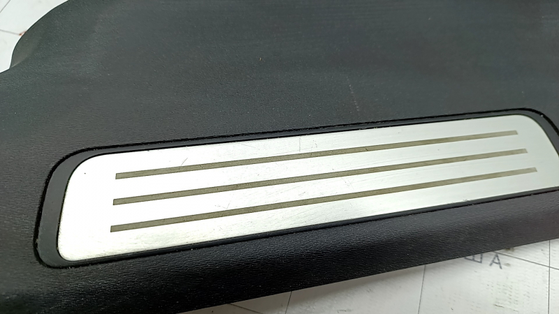 Door sill trim rear left inner Volvo XC90 16-22 black, scratches