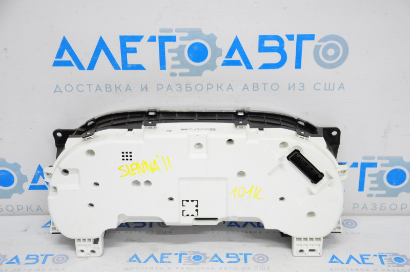 Instrument cluster Toyota Sienna 11-14 Base, L, LE 101k scratches