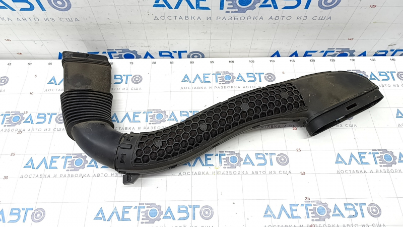 Air duct from air intake Mercedes C-class W205 300/350e/350h 15-18