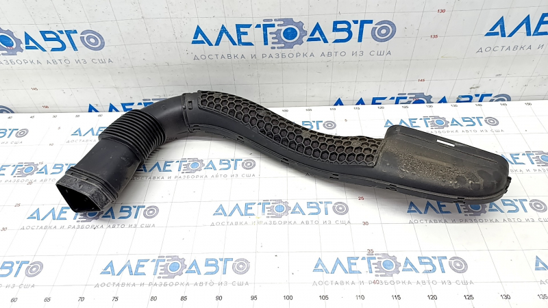 Air duct from air intake Mercedes C-class W205 300/350e/350h 15-18
