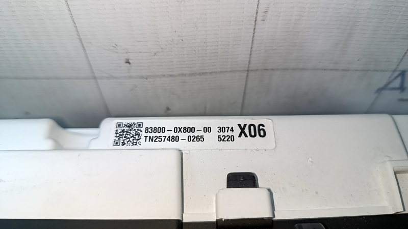 Instrument cluster Toyota Camry v55 15-17 usa SE broken latch