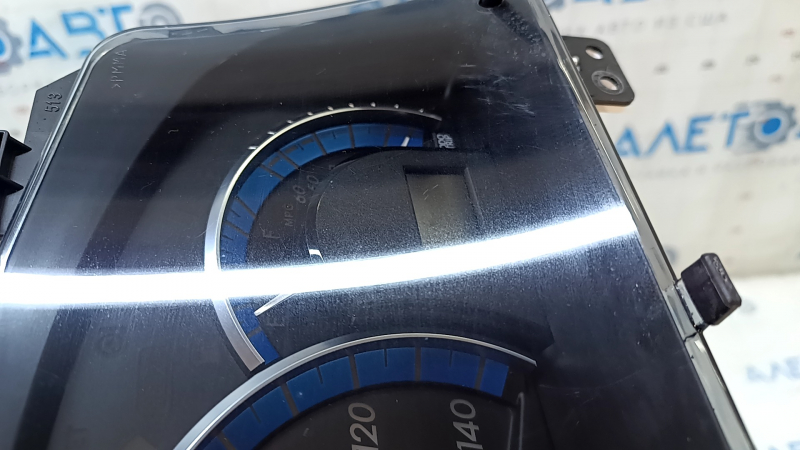Instrument cluster Toyota Camry v50 12-14 hybrid usa 127k scratches, broken latch