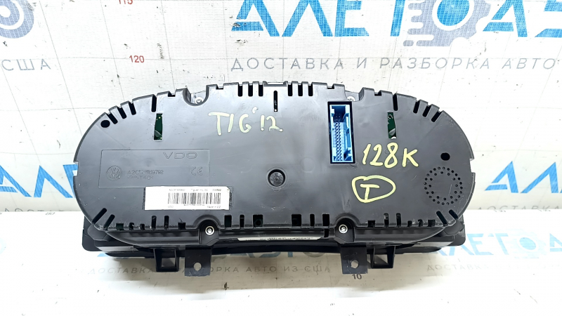 Instrument cluster VW Tiguan 09-17 128k scratches