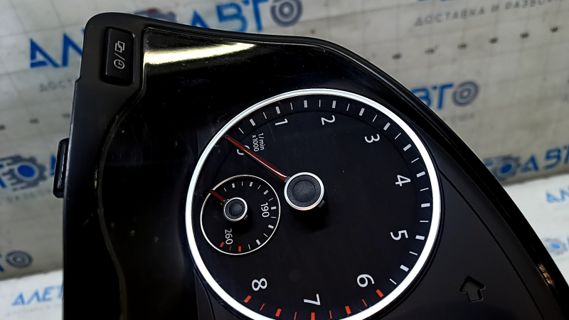 Instrument cluster VW Tiguan 09-17 128k scratches
