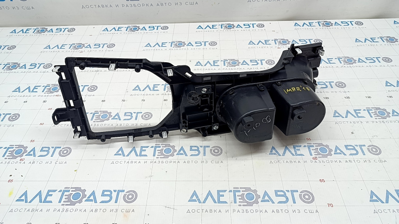 Center console trim with cup holders Subaru Impreza 17- GK black, automatic transmission, scratches