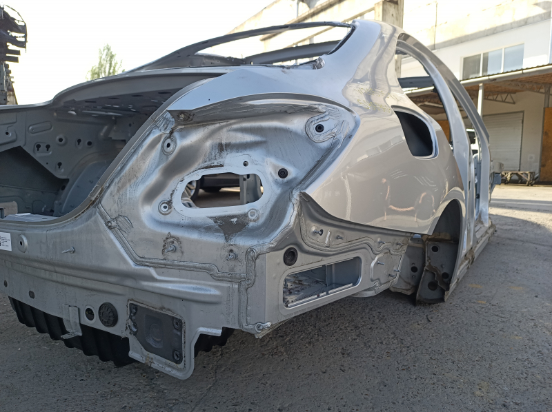 Quarter wing rear right Mercedes C-class W205 15-21 on the body, silver