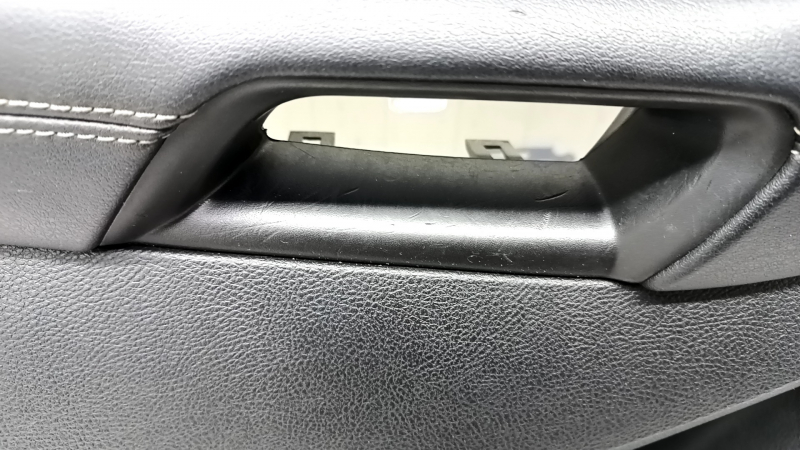 Door trim card front left Ford Edge 19-23 black Titanium, insert and armrest black leather, white stitching, for Bang & Olufsen music, for seat memory, scratches, broken fastening of the cap